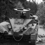 Советский легкий танк БТ- 2